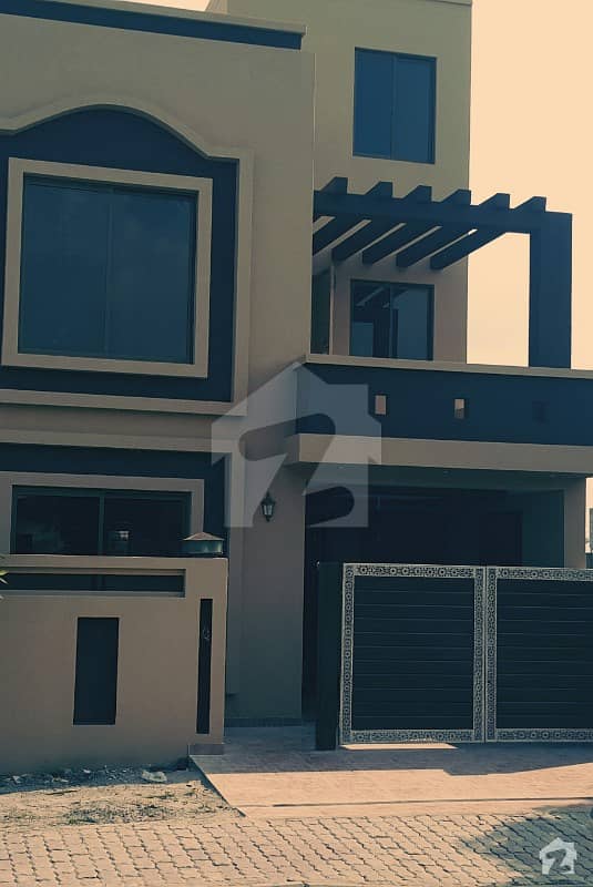 10 Marla Like New House Is Available For Rent In Bahria Town Janiper Block Sector C