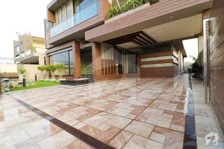 Near Golf Course 1 Kanal Modern House For Sale Near Golf Course 1 Kanal Modern House For Sale