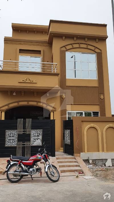 5 Marla Beautiful House For Sale On Ideal Location 5 Marla Beautiful House For Sale On Ideal Location