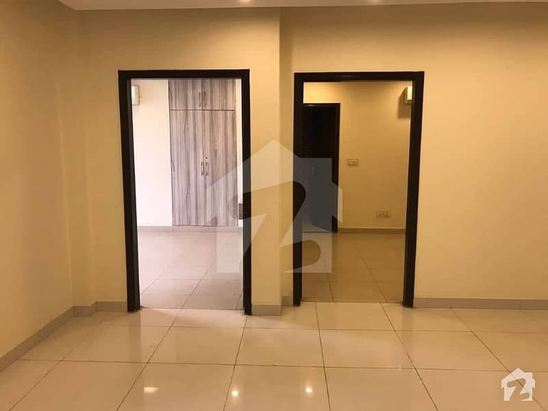 Valencia Town Fast Floor Flat For Rent