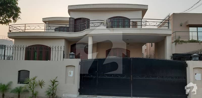 Spacious And Reasonable 5 Bedrooms Full House For Rent In Phase 4 Dha