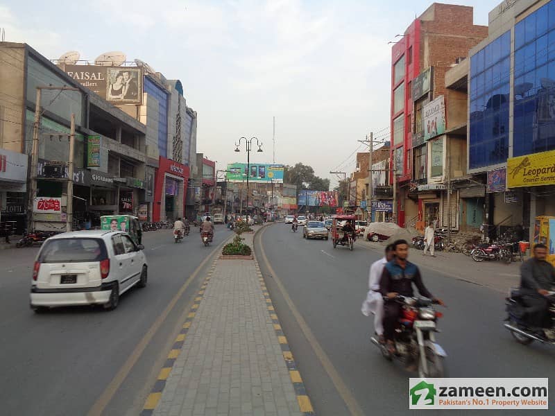 Shops For Rent At Quaid-e-Azam Market Shops For Rent At Quaid-e-Azam Market