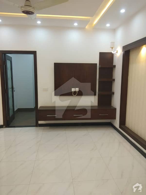 5 Marla House Good Condition For Rent In Expo Avenue Society Lhr