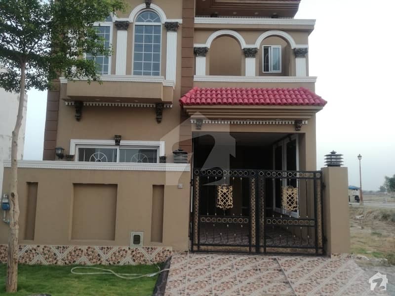 5 Marla House Available For Sale In M7 Block B