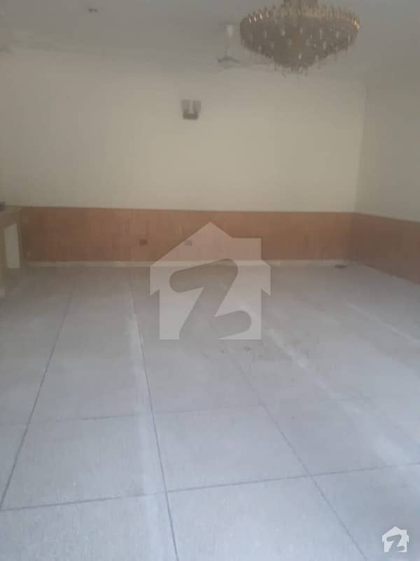F-7/2 Good Location House For Sale Double Storey Prime Location