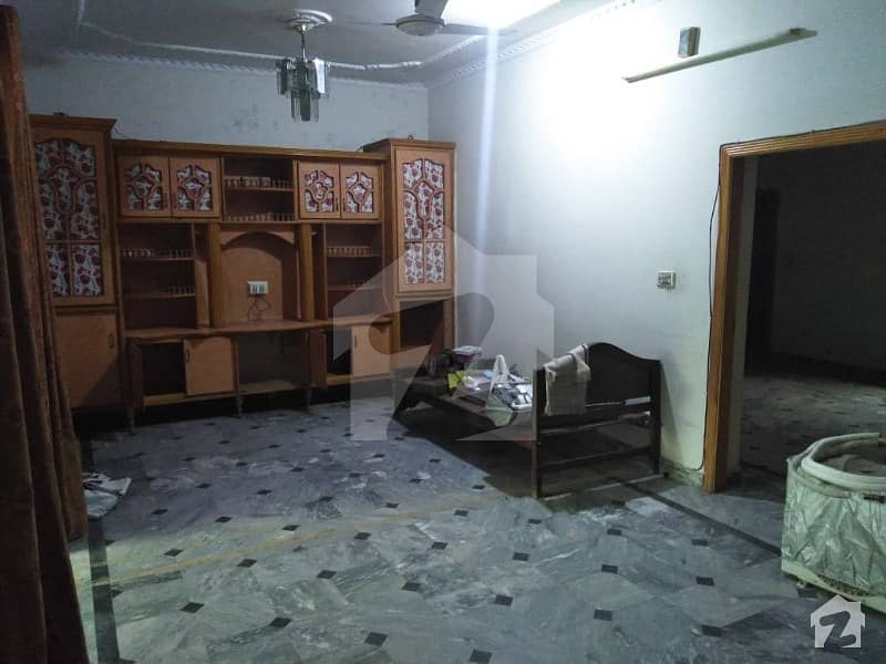 فیصل کالونی راولپنڈی میں 2 کمروں کا 7 مرلہ بالائی پورشن 20 ہزار میں کرایہ پر دستیاب ہے۔