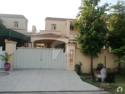 Well Built House Available In Good Location Well Built House Available In Good Location