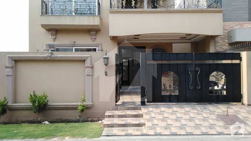 10 Marla House Is Available For Sale In Bankers Co-operative Housing Society Block A Lahore