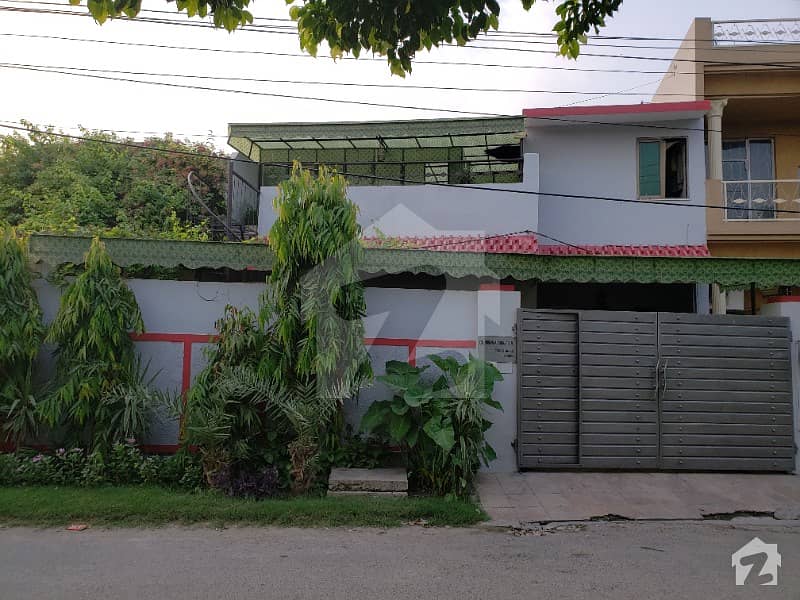 House For Rent Park  Facing Main Road Portion Or Full House