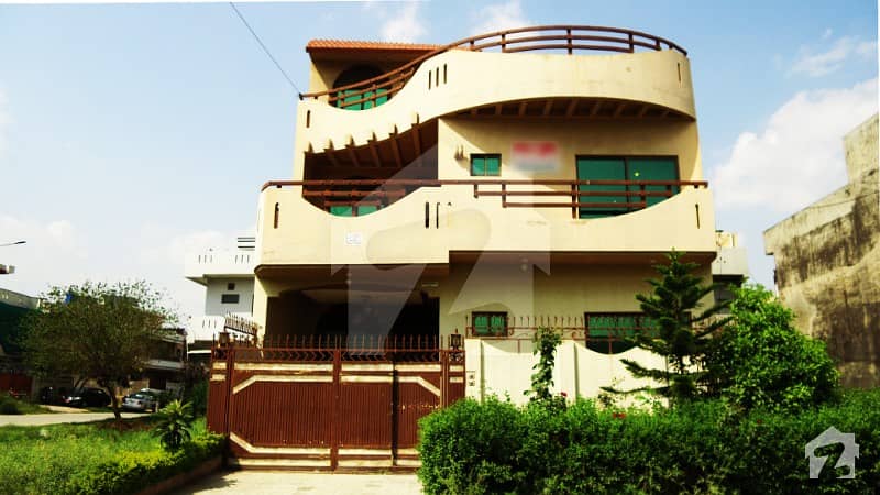 Spacious House Sized 7 Marla Available For Sale in G-15/4 Islamabad