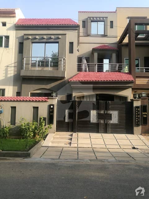 5 Marla Slightly Used House Available For Sale In Bahria Town Lahore