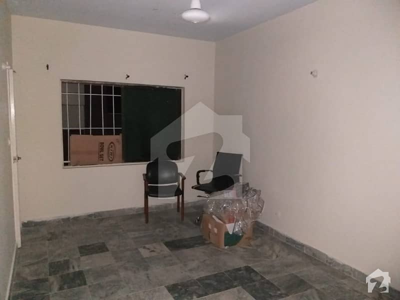 Family Environment 2 Bedrooms Good Apartment For Rent Proper Drawing Dining Lounge
