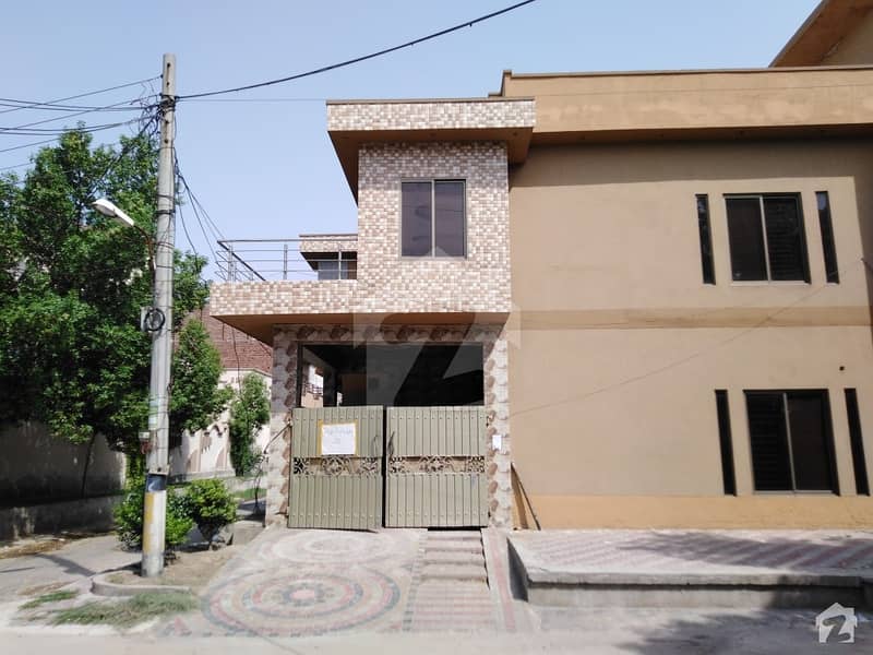 لاثانی گارڈن فیصل آباد میں 4 کمروں کا 5 مرلہ مکان 35 ہزار میں کرایہ پر دستیاب ہے۔