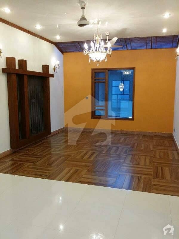 500 Yard Bungalow Ground Portion Is Available For Rent 500 Yard Bungalow Ground Portion Is Available For Rent