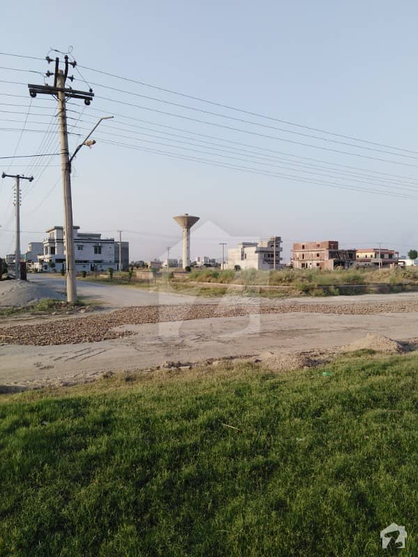 آئی ای پی انجینئرز ٹاؤن لاہور میں 5 مرلہ رہائشی پلاٹ 35 لاکھ میں برائے فروخت۔