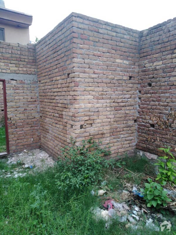 پشاور روڈ راولپنڈی میں 2 کمروں کا 4 مرلہ مکان 25 لاکھ میں برائے فروخت۔