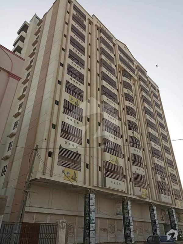 گلستانِِ جوہر ۔ بلاک 15 گلستانِ جوہر کراچی میں 2 کمروں کا 2 مرلہ فلیٹ 30 لاکھ میں برائے فروخت۔