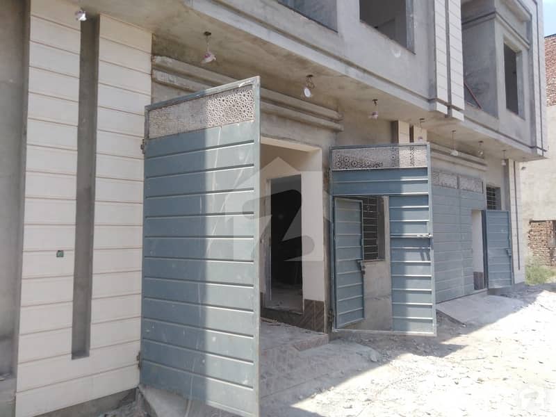 ملتان روڈ لاہور میں 3 کمروں کا 3 مرلہ مکان 70 لاکھ میں برائے فروخت۔