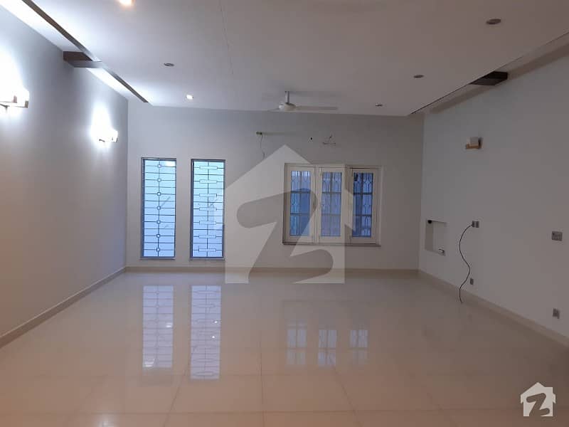 DHA Lahore 1 Kanal Fully Renovate House With 100 Original Pics Available For Rent