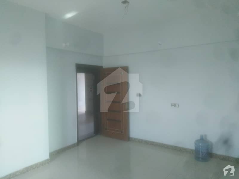 10th Floor Flat Available For Rent