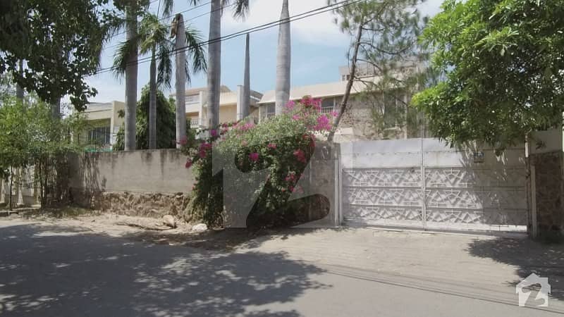 2 Kanal House For Sale In C2 Block Of Gulberg 3 Lahore