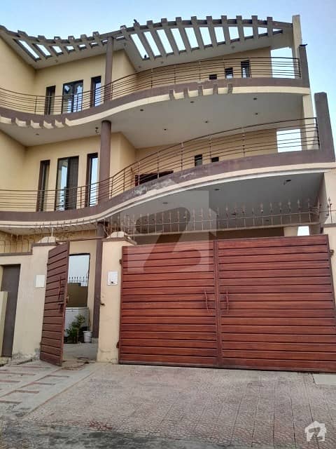 10 Marla Triple Storey House In New Kacheri Chowk . front Of Royal Orchard Multan