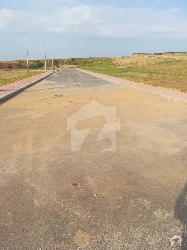 10 Marla End Corner Develop Plot With 4 To 5 Marla Extra Land