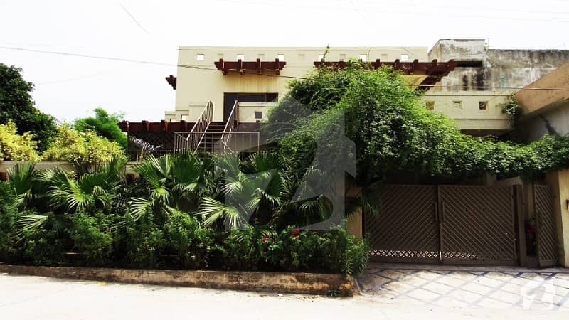 25 Marla House Is Available For Sale In Gulraiz Housing Society Phase 2 Rawalpindi With Excellent Architecture