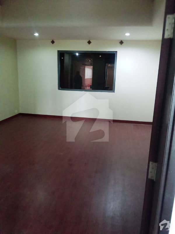 Four Bedroom Duplex Apartment 3750 Sq Ft Unfurnished For Sale In Silver Oaks Apartments F10 Islamabad
