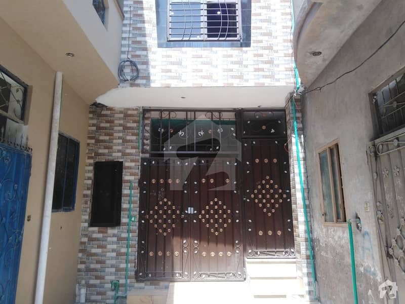اعوان ٹاؤن لاہور میں 3 کمروں کا 2 مرلہ مکان 55 لاکھ میں برائے فروخت۔