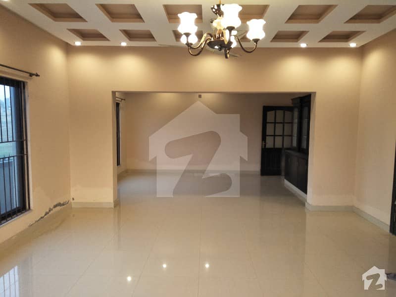 1 Kanal Triple Storey 9 Bed With Attached Bath 2 Drawing 2 Servant Store