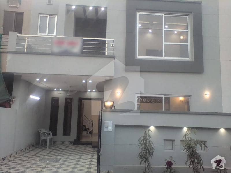 5  Marla Brand New House For Sale At Green City
