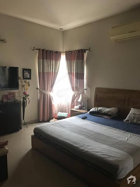 فیصل ٹاؤن ۔ بلاک ڈی فیصل ٹاؤن لاہور میں 5 کمروں کا 10 مرلہ مکان 2.45 کروڑ میں برائے فروخت۔