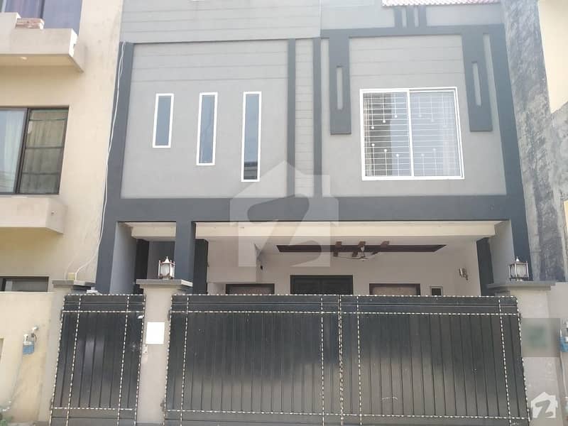 Triple Storey House Is Available For Rent