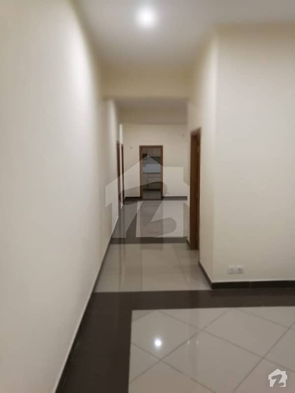 7 Marla Flat For Sale