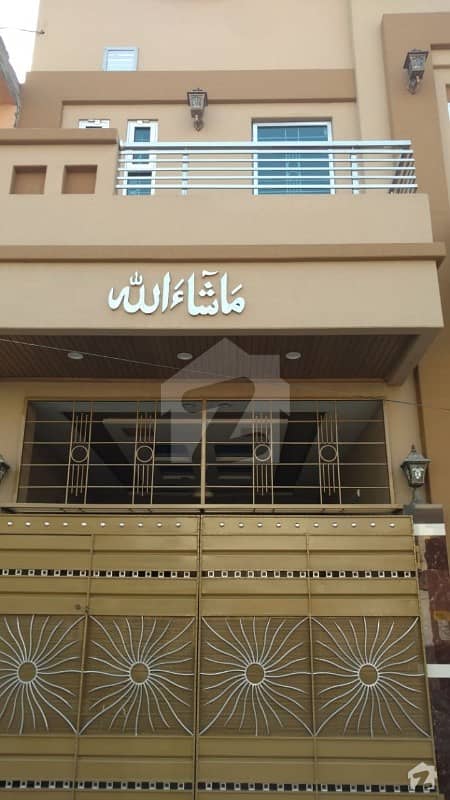 ملٹری اکاؤنٹس ہاؤسنگ سوسائٹی لاہور میں 3 کمروں کا 4 مرلہ مکان 1.08 کروڑ میں برائے فروخت۔