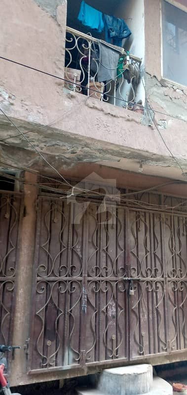 مزنگ چونگی مزنگ لاہور میں 11 کمروں کا 3 مرلہ مکان 2.3 کروڑ میں برائے فروخت۔