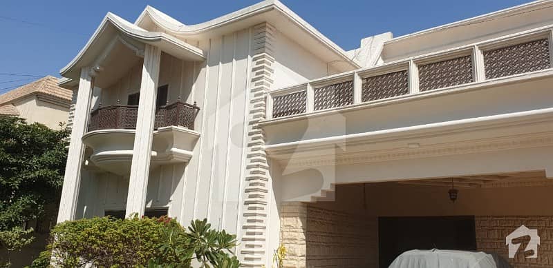ڈی ایچ اے فیز 5 ایکسٹینشن فیز 5 ڈی ایچ اے کراچی میں 6 کمروں کا 1.2 کنال مکان 10.5 کروڑ میں برائے فروخت۔