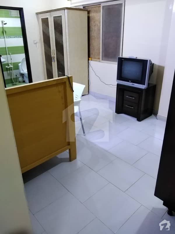 Forth Floor Flat Available For Sale GulshaneIqbal Block 13/D2