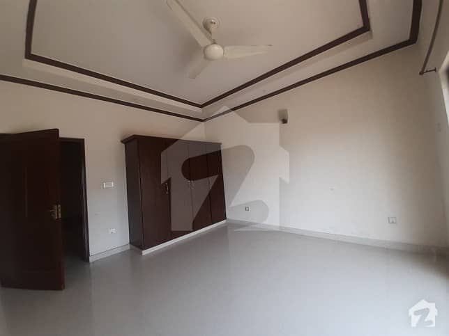 10 Marla Upper Portion Available For Rent