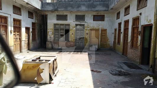خیبربازار پشاور میں 8 کمروں کا 13 مرلہ عمارت 6 کروڑ میں برائے فروخت۔
