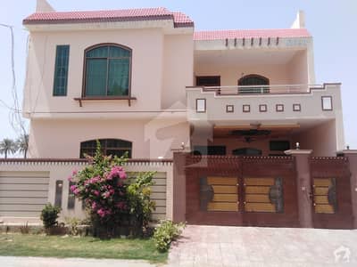 زمان ولاز بہاولپور میں 4 کمروں کا 7 مرلہ مکان 1.25 کروڑ میں برائے فروخت۔