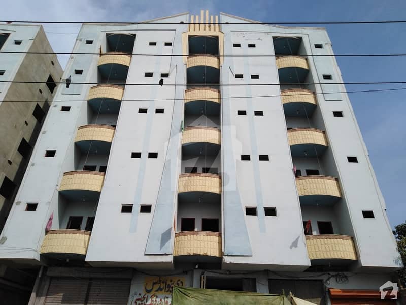 Crystal Tower Main Hala Naka Road, 1050 Square Feet Flat For Sale In Hyderabad