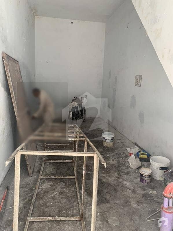Shop For Rent 27x10 Shop For Rent 27x10