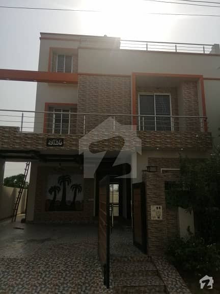 طارق گارڈنز لاہور میں 5 کمروں کا 10 مرلہ مکان 2.25 کروڑ میں برائے فروخت۔