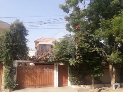 400 Sq Yards Beautiful Bungalow For Sale 400 Sq Yards Beautiful Bungalow For Sale