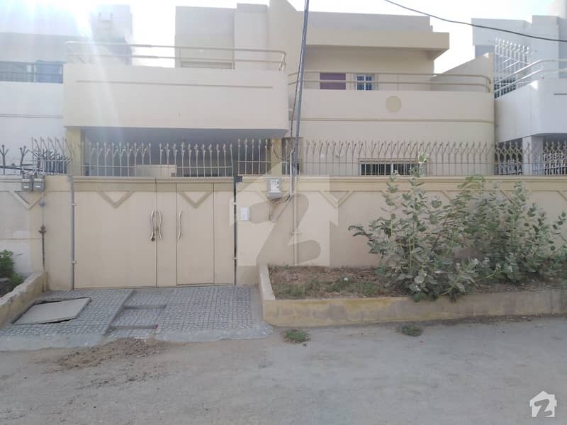 روفی گرین لینڈ سکیم 33 کراچی میں 4 کمروں کا 6 مرلہ مکان 1.65 کروڑ میں برائے فروخت۔