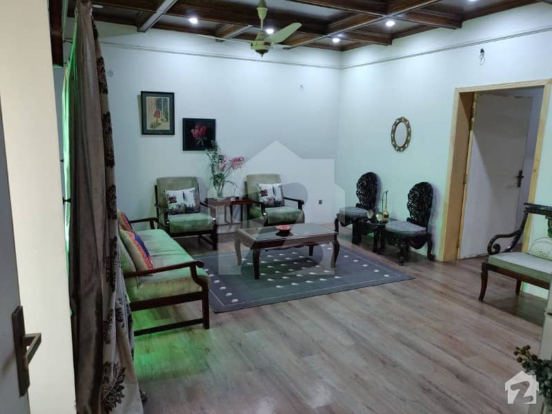 این ایف سی 1 لاہور میں 4 کمروں کا 10 مرلہ مکان 2.35 کروڑ میں برائے فروخت۔