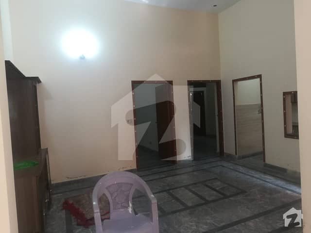 Near 3 No Stop Madni Masjid 5 Marla Lower Portion For Rent