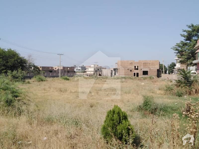 Plot Available In Opf Colony Doranpur